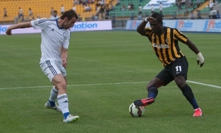 Клинки звенели и свистели пули...