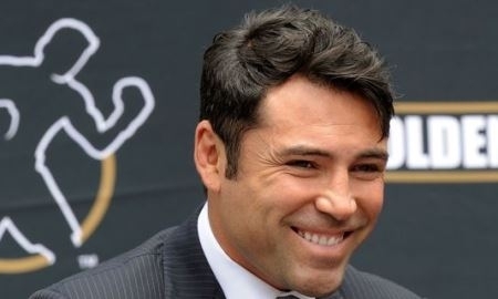 Оскар Де Ла Хойя: «Если Мейвезер и Головкин будут драться, я хочу встретиться с победителем»