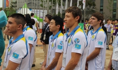 В Южной Корее подняли казахстанский флаг