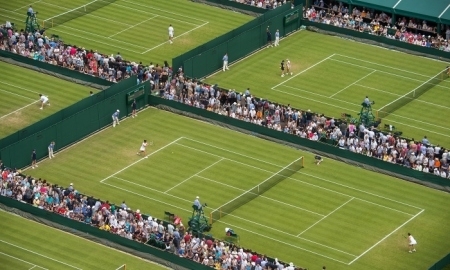 Зарина Дияс обыграла Флавию Пеннетту в стартовом поединке «Уимблдона»