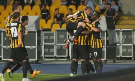 Фоторепортаж матча Премьер-Лиги «Кайрат» — «Астана» 2:0