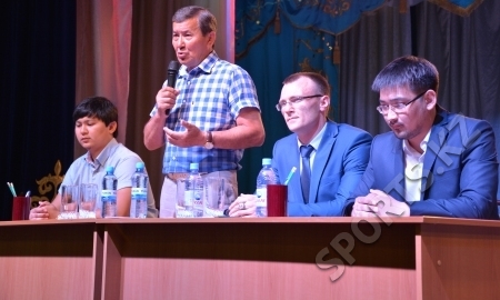 Кажымукан Демеуов на презентации системы онлайн-продажи билетов