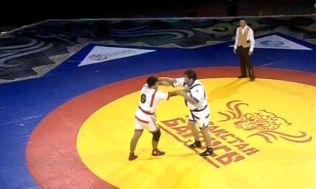 Бейбит Ыстыбаев пробился в полуфинал «Казахстан Барысы»