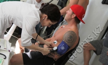 Даллмэн проходит медосмотр