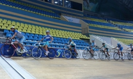 В Астане стартовал открытый чемпионат по велоспорту