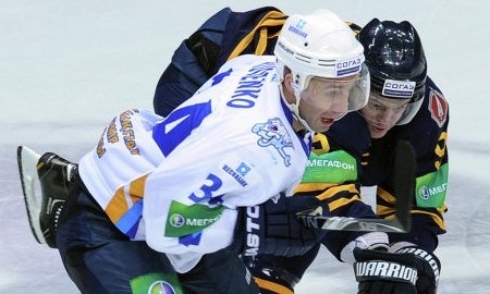 Константин Руденко продлил контракт с «Барысом»