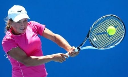 Юлия Путинцева уступила Александре Дулгеру в финале теннисного турнира во Франции