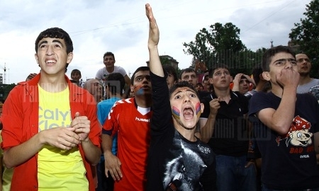 «Хорошо еще, что не проиграли 0:5 или 0:6». Мнения армянских болельщиков после матча «Кайрат» — «Алашкерт»