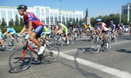 В ВКО стартовала республиканская веломногодневка «Қазақстан Үміті» среди юниоров и юношей