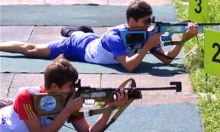 В Петропавловск съехались лучшие юные биатлонисты страны