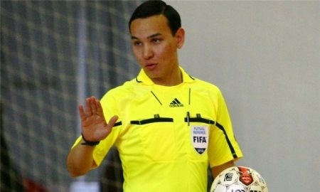 Олжас Абраев — в первой категории судей УЕФА