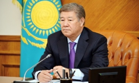 Ахметжан Есимов поздравил призеров Универсиады-2015