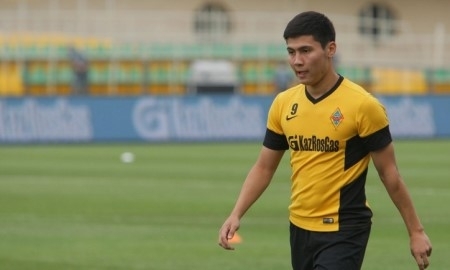 Бауыржан Исламхан приглашает болельщиков на матч «Кайрат» — «Црвена Звезда»