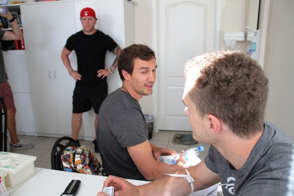 Как «Барыс» медосмотр проходил