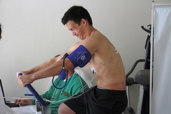 Как «Барыс» медосмотр проходил