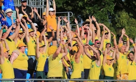 Фоторепортаж с матча Кубка Дэвиса Австралия — Казахстан встречи Ллейтон Хьюитт — Олександр Недовесов