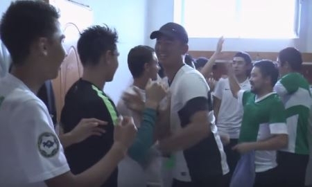 Видео празднования дублерами «Атырау» чемпионства в раздевалке