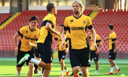 Фоторепортаж с предматчевой тренировки «Кайрата» в Ереване