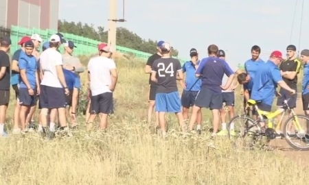 Видео предсезонных сборов и первой тренировки на льду «Арлана»