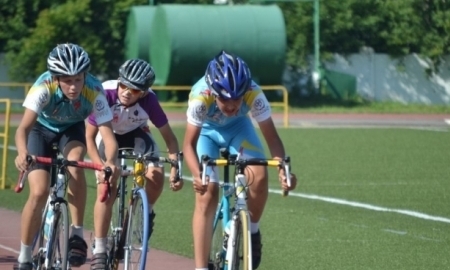 В Петропавловске велосипедную гонку-критериум посвятили 70-летию Победы