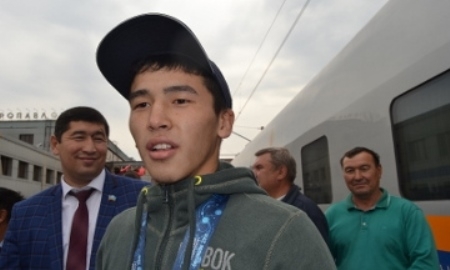В Петропавловске торжественно встретили бронзового призера чемпионата мира по греко-римской борьбе