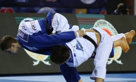 Дзюдоист Елдос Сметов одержал победу в первый день чемпионата мира в Астане