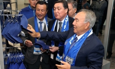 Фоторепортаж с посещения Президентом Казахстана нового ледового дворца в Астане