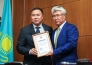 Арыстанбек Мухамедиулы наградил лучших работников спорта Казахстана