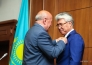 Арыстанбек Мухамедиулы наградил лучших работников спорта Казахстана