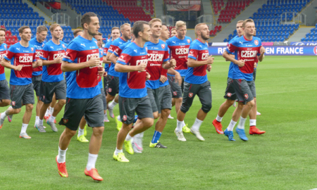 2 000 болельщиков посетили тренировку чехов перед Казахстаном