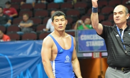 Асхат Дильмухамедов не смог завоевать бронзовую медаль мирового чемпионата