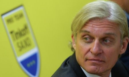 Тиньков поздравил Ару с победой на «Вуэльте»