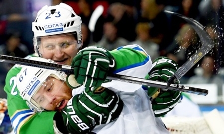 Российские СМИ: «Умарк и Макаров перехитрили фортуну, „Салават“ переиграл „Барыс“»