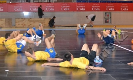 Фоторепортаж с предыгровой тренировки сборной Казахстана