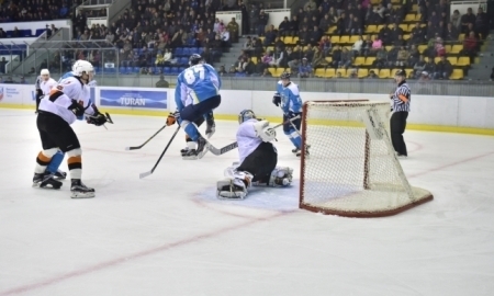 Отчет о матче ВХЛ «Торпедо» — «Молот-Прикамье» 3:4 