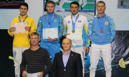 Две медали в копилке ВКО после выступлений рапиристов на чемпионате РК