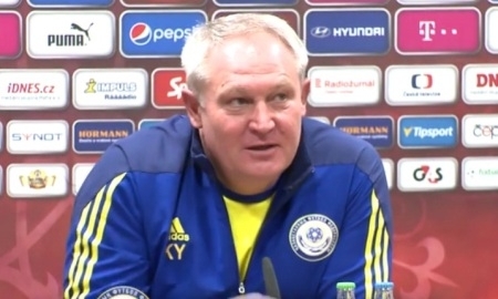 Видео предматчевой пресс-конференции Юрия Красножана игры отбора чемпионата Европы 2016 Чехия — Казахстан