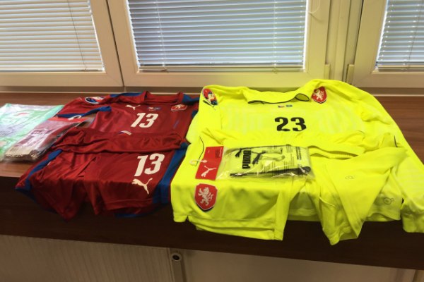 Казахстан сыграет против Чехии в белом