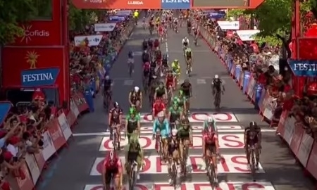 Видео финиша 12-го этапа «Вуэльты Испании» с участием гонщиков «Астаны»