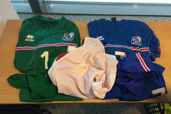 Сборная Казахстана против Исландии сыграет в желтом