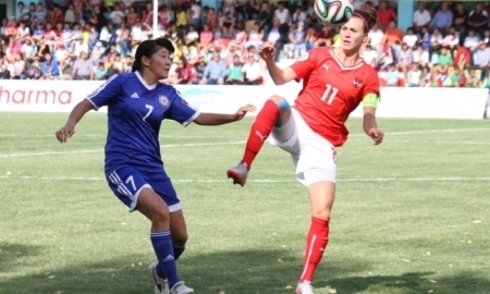 Фоторепортаж с матча отбора к ЕВРО-2017 среди женщин Казахстан — Австрия 0:2