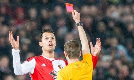 Голландцы не слишком рады назначенному на матч с Казахстаном арбитру