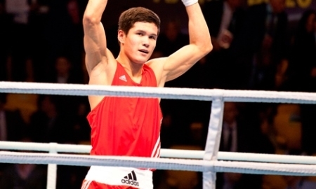 Данияр Елеусинов выиграл стартовый бой чемпионата мира