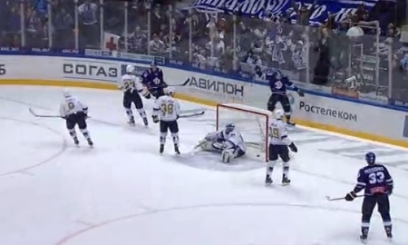 Видеообзор матча КХЛ «Динамо» Москва — «Барыс» 1:2