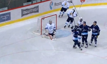 Видео шайб матча КХЛ «Медвешчак» — «Барыс» 3:0