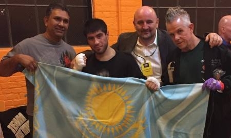 Бахтияр Эюбов победил американского боксера в Нью-Йорке