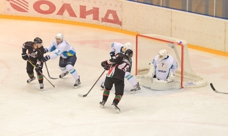 Видеообзор матча ВХЛ «Нефтяник» — «Торпедо» 3:2