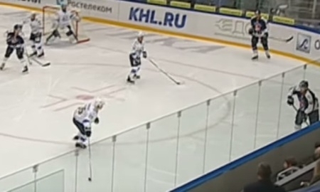 Видеообзор матча КХЛ «Торпедо» — «Барыс» 2:0