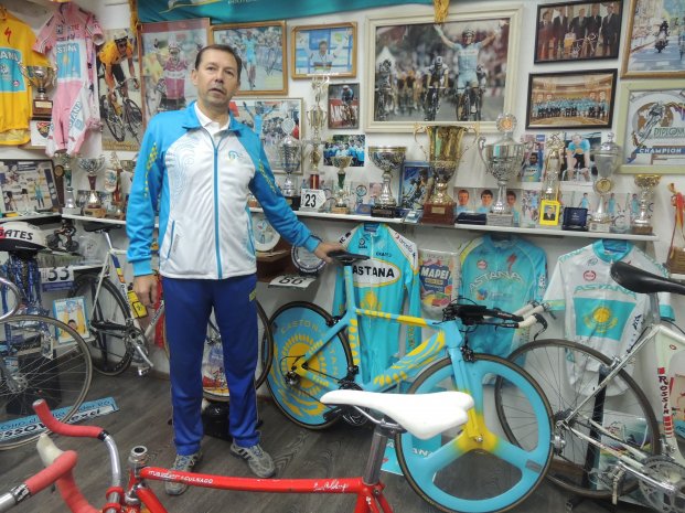 Коллекционеры предлагали основателю первого в РК музея велоспорта выкупить самые редкие экспонаты