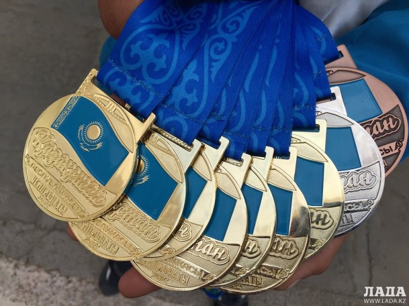 Мангистауская команда по парусному спорту привезла семь золотых медалей чемпионата страны